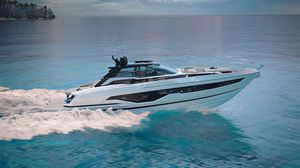 cruising motor yacht