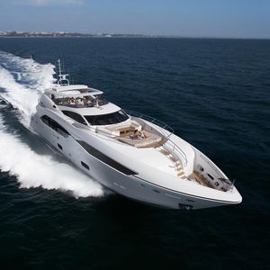 cruising super-yacht