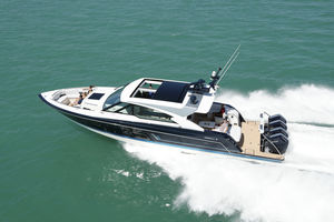 sport motor yacht