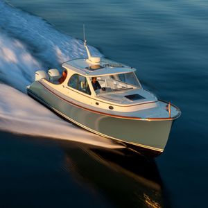 outboard express cruiser