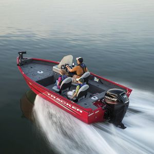 outboard bass boat