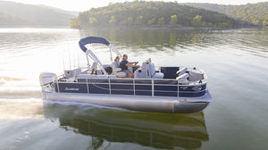 multihull pontoon boat