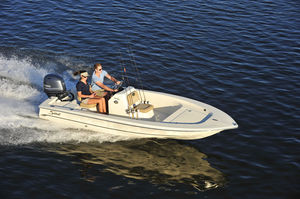 outboard bay boat 1