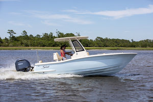 outboard center console boat