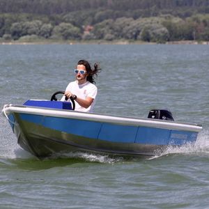 multi-purpose fishing boat