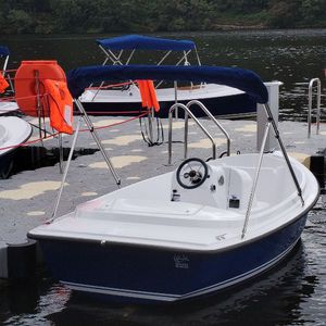 electric center console boat