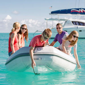 outboard inflatable boat / rigid / fiberglass / yacht tender