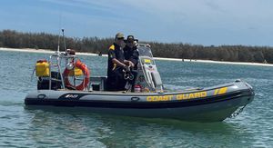 professional rescue boat 1