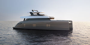 power catamaran motor yacht / cruising / flybridge / composite
