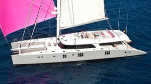 catamaran sailing super-yacht