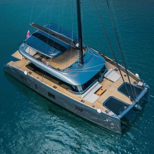 catamaran sailing yacht 1