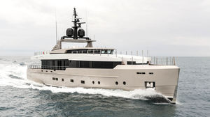cruising super-yacht