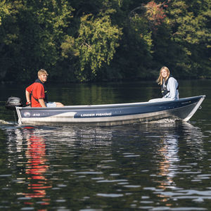 outboard small boat