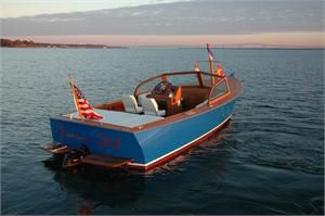 inboard runabout / dual-console / wooden