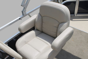 outboard pontoon boat 1