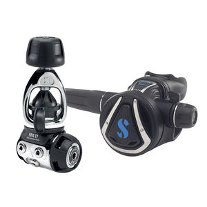 first and second stage scuba regulator