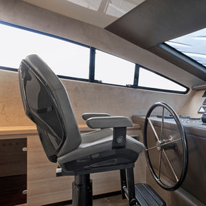 helm seat