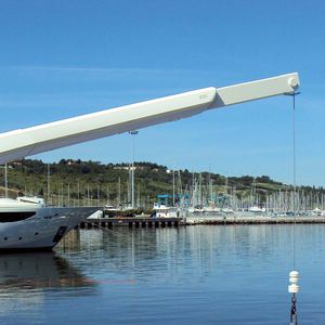 yacht davit