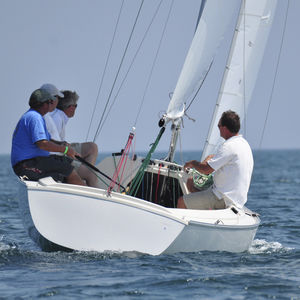 one-design sailboat