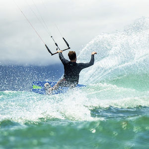 twin-tip kiteboard