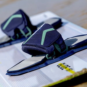 kitesurfing footstrap