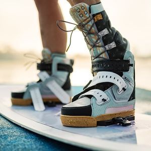 wakeboard bindings