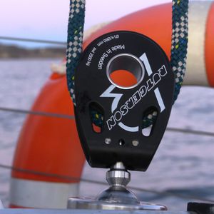 roller bearing block / single / base plate / for sailboats