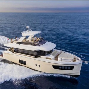cruising motor yacht