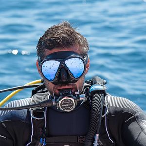 dual-lens dive mask