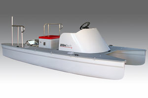 24 ft catamaran center console