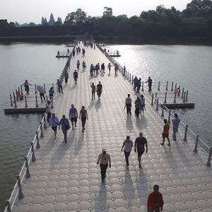 floating bridge