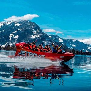 sightseeing boat