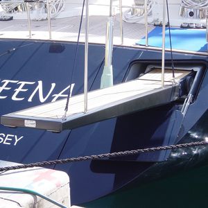 yacht gangway / telescopic / retractable / rotating