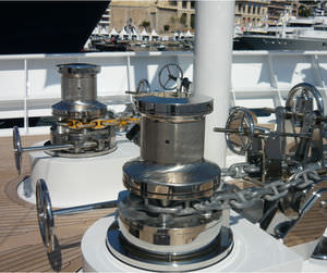 yacht windlass / vertical / electric / hydraulic