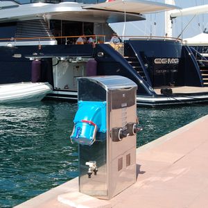 electrical distribution pedestal / water supply / with built-in light / for docks