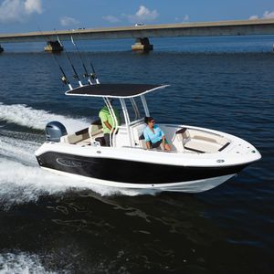 outboard center console boat