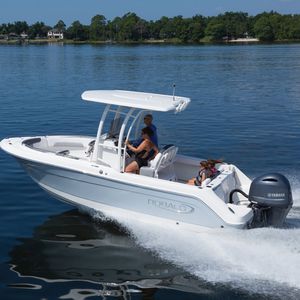 outboard center console boat