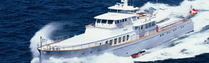 classic luxury super-yacht / wheelhouse / aluminum / displacement hull