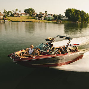 inboard deck boat