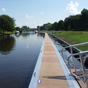 floating dock