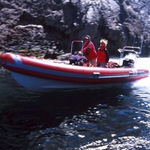 professional rescue boat 1