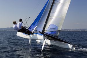coastal racing sport catamaran / double-handed / double-trapeze / asymmetric spinnaker