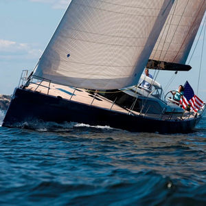 cruising sailing yacht