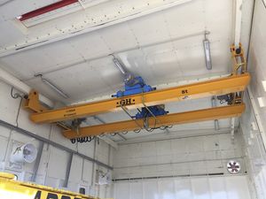 wall-hung overhead crane