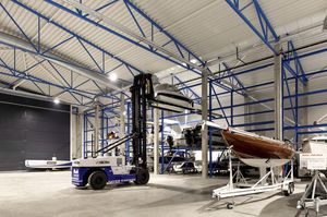shipyard forklift
