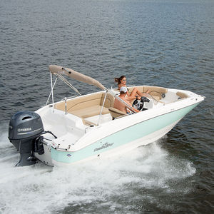 outboard deck boat