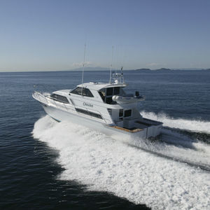 charter motor yacht