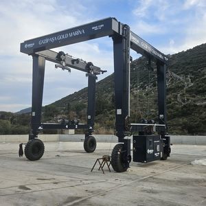 remotely controlled travel lift