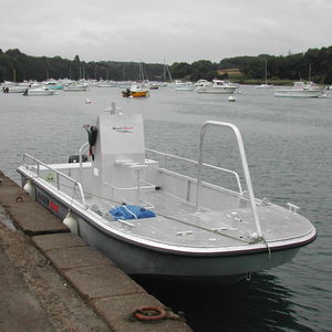 harbor service boat