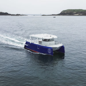 passenger boat 1